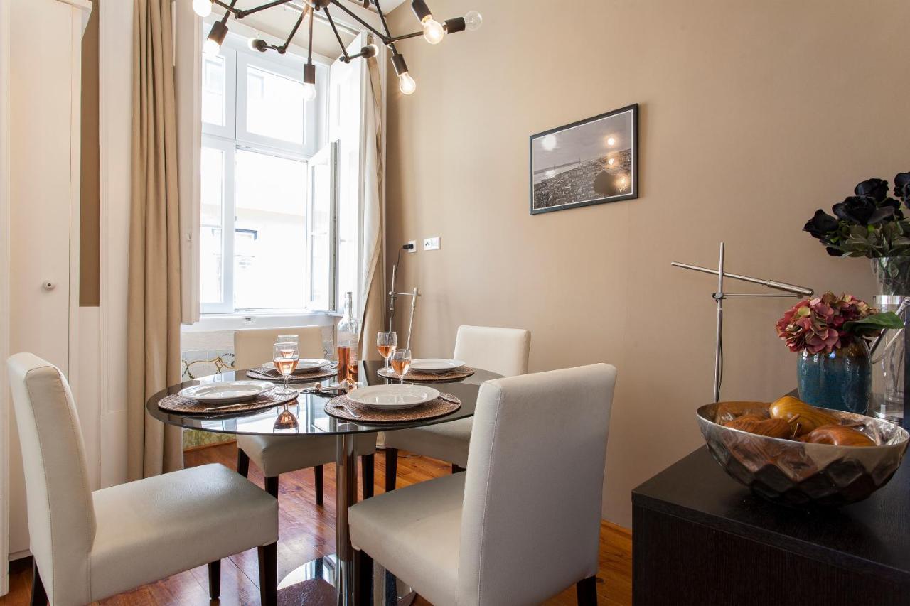 Correeiros Downtown Duplex & Deluxe Appartement *